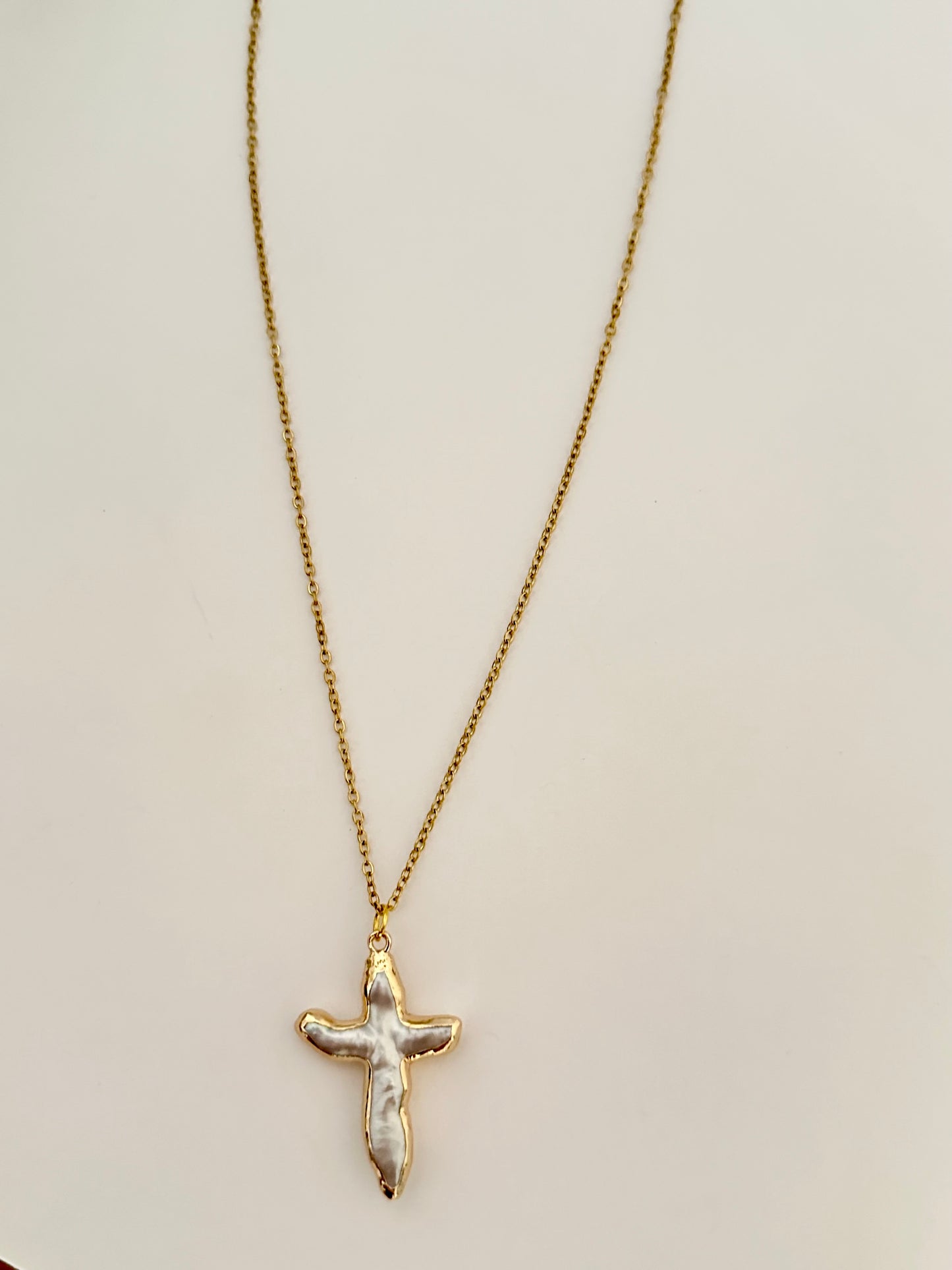 Natural pearl cross necklace