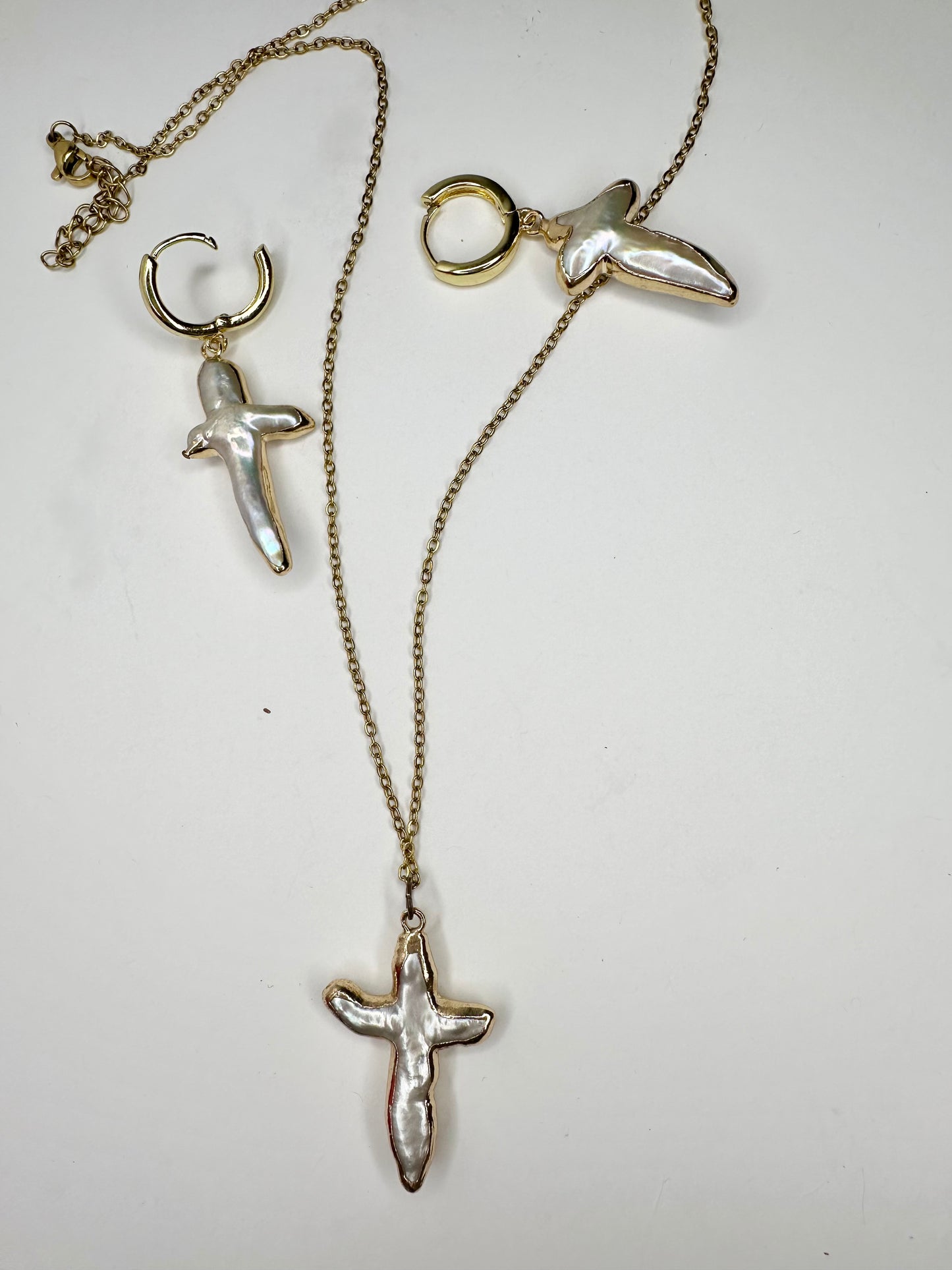 Pearl cross set