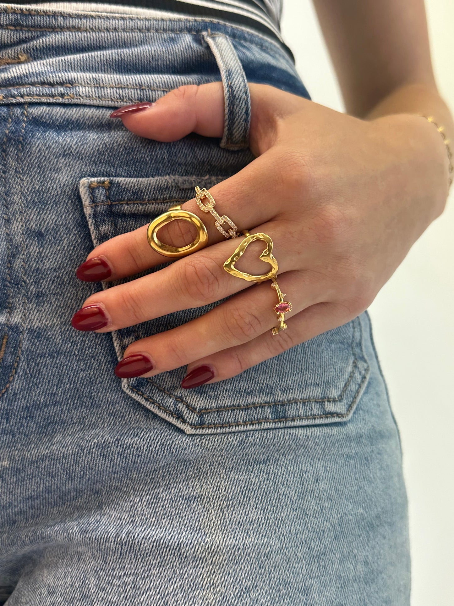 Simple "O" Adjustable Ring