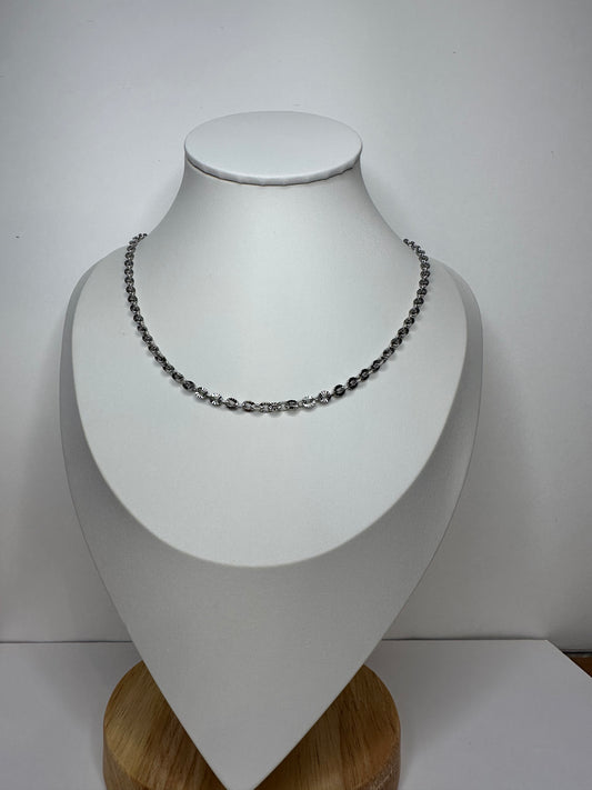 Sparkly Embossed Chain