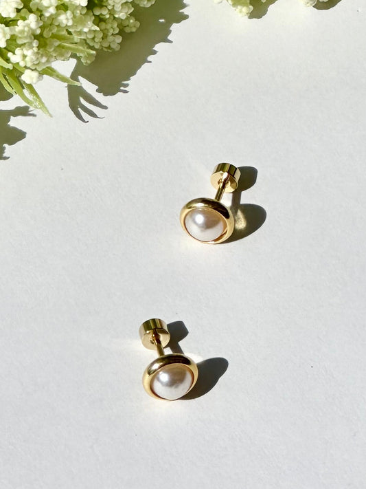 Pearl Screw Studs