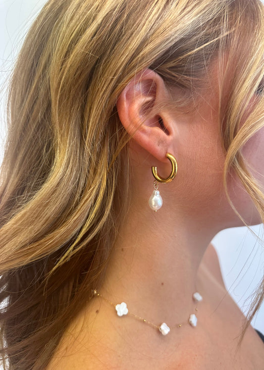 Seaside Chunky Pearl Hoops